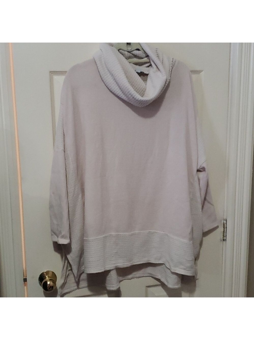 Ladies sweater size large white birch